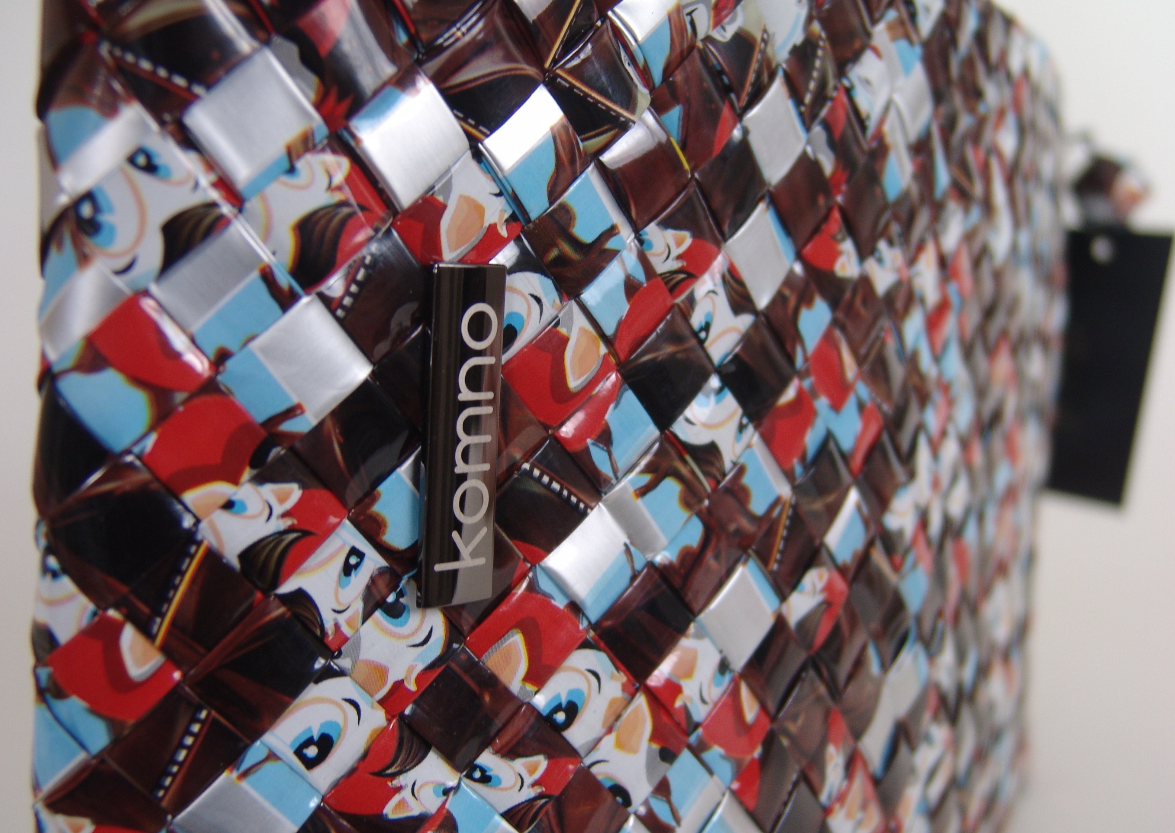 the pouch. — large