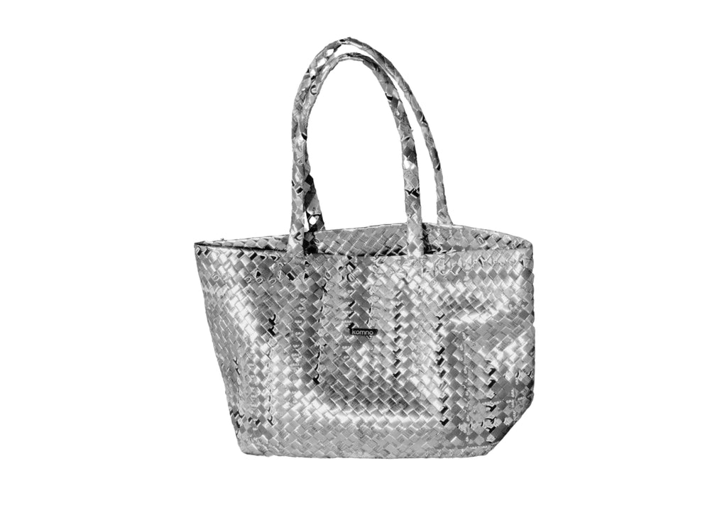 the shoulder bag. — mid