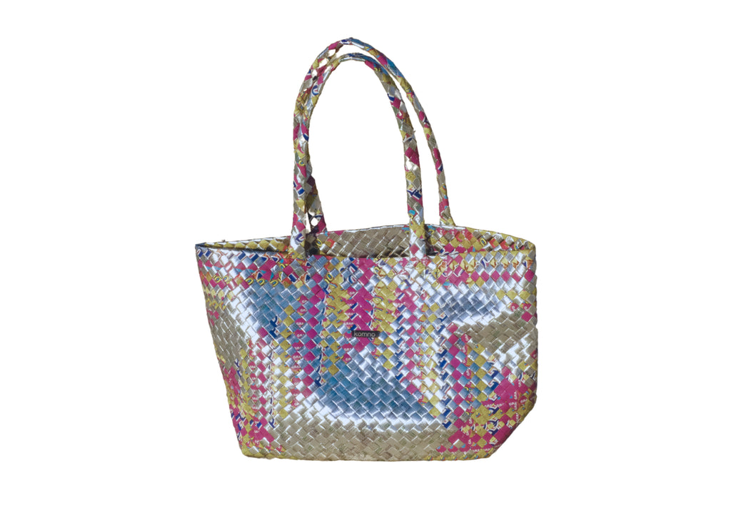 the shoulder bag. — mid