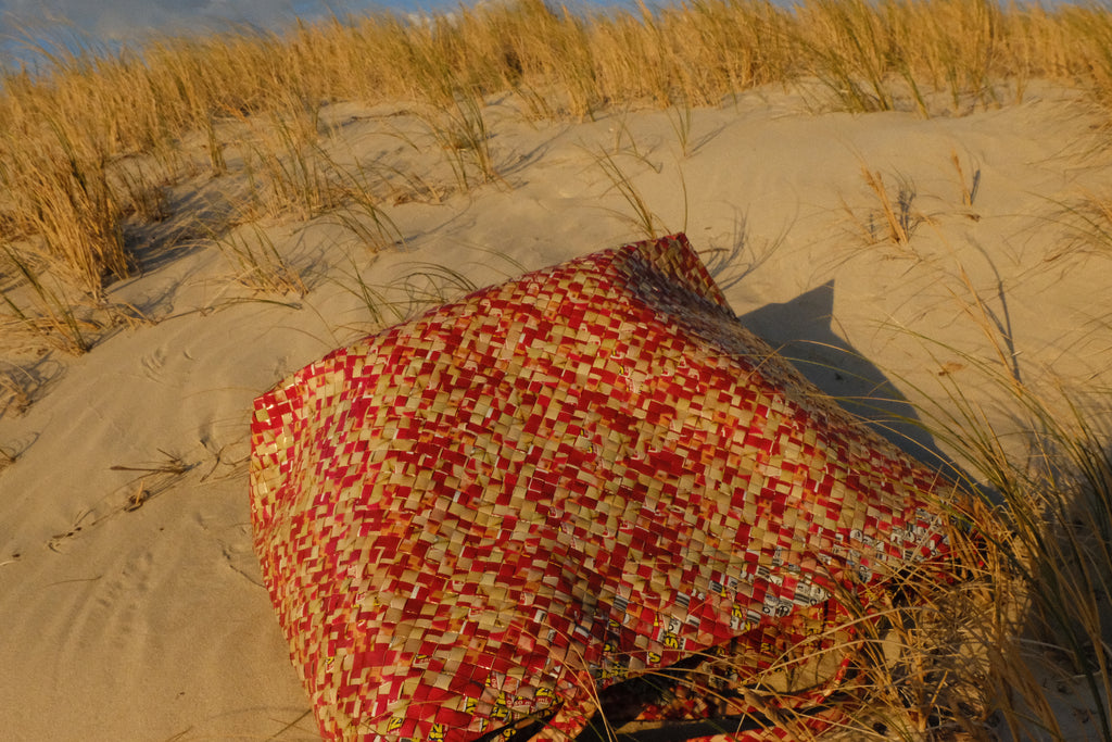 the shoulder bag. — large